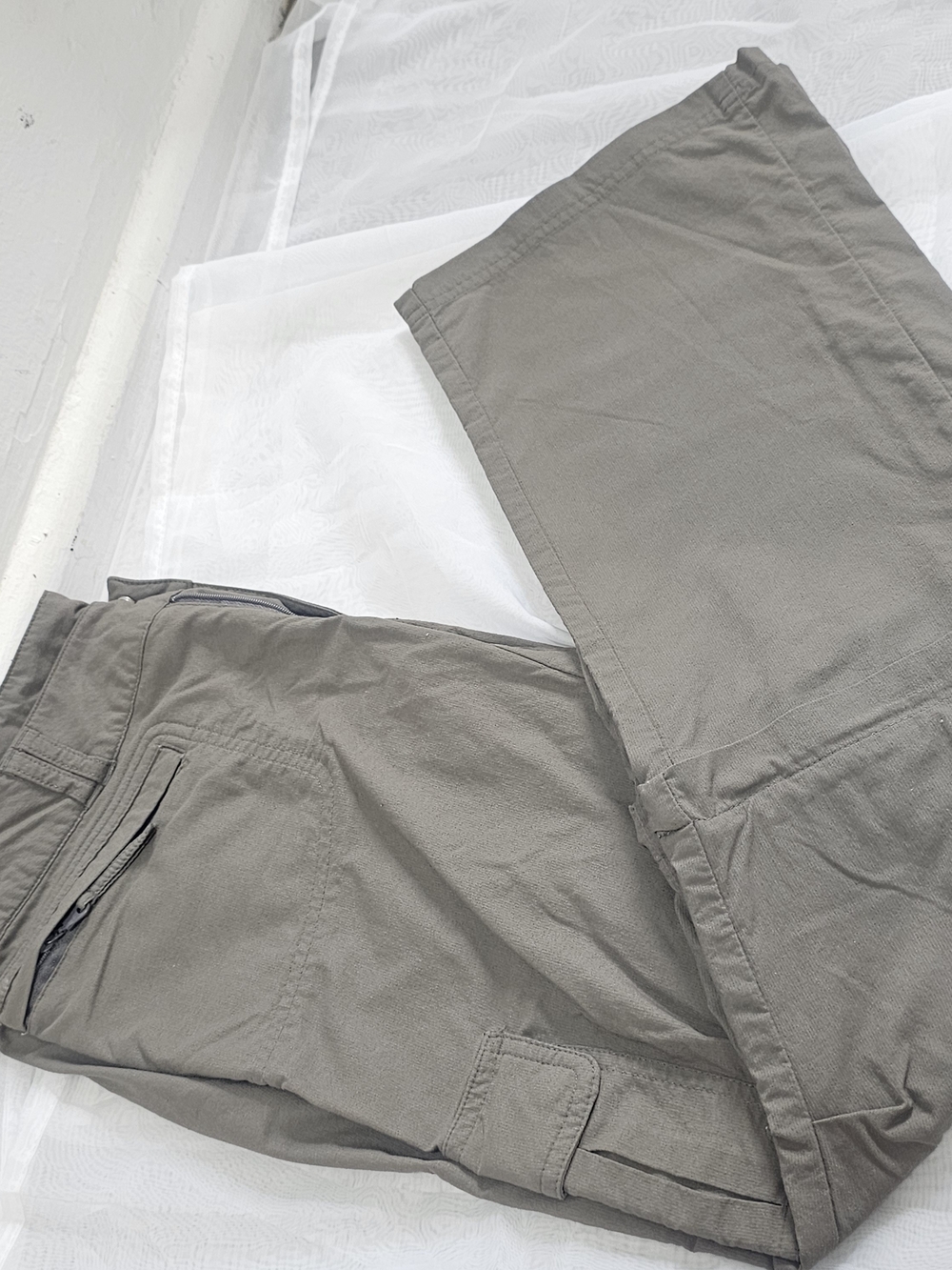REI Women’s Hiking Pants Gray Size 8 Nylon/Spandex UPF 50+ - Picture 6 of 10